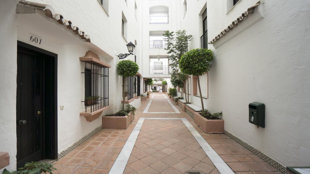 Apartament Club Jardines Del Puerto Marbella Zewnętrze zdjęcie