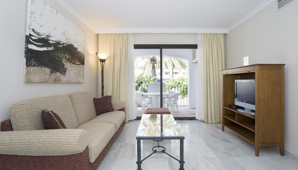 Apartament Club Jardines Del Puerto Marbella Zewnętrze zdjęcie