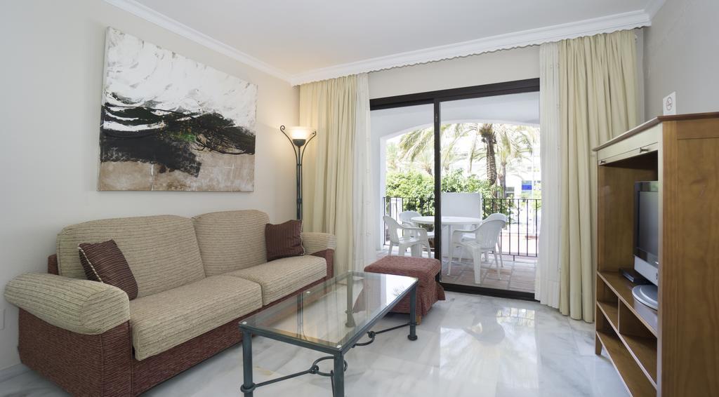 Apartament Club Jardines Del Puerto Marbella Zewnętrze zdjęcie