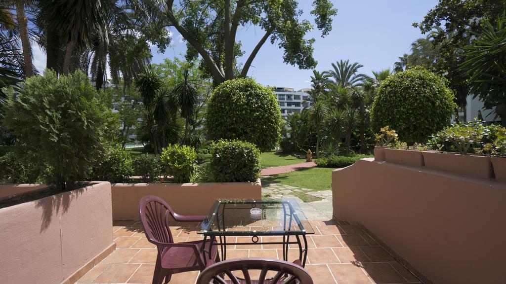 Apartament Club Jardines Del Puerto Marbella Zewnętrze zdjęcie