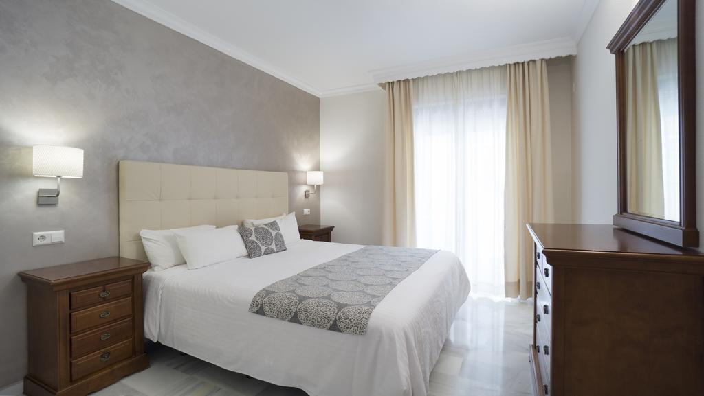 Apartament Club Jardines Del Puerto Marbella Zewnętrze zdjęcie