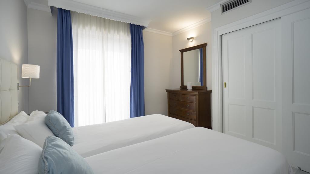 Apartament Club Jardines Del Puerto Marbella Zewnętrze zdjęcie