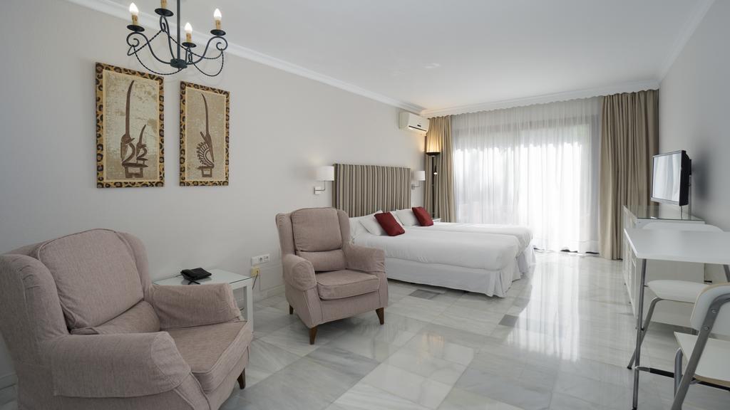 Apartament Club Jardines Del Puerto Marbella Zewnętrze zdjęcie