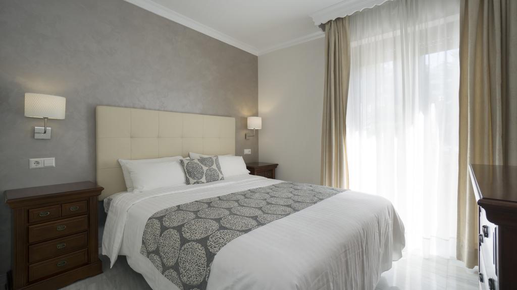 Apartament Club Jardines Del Puerto Marbella Zewnętrze zdjęcie