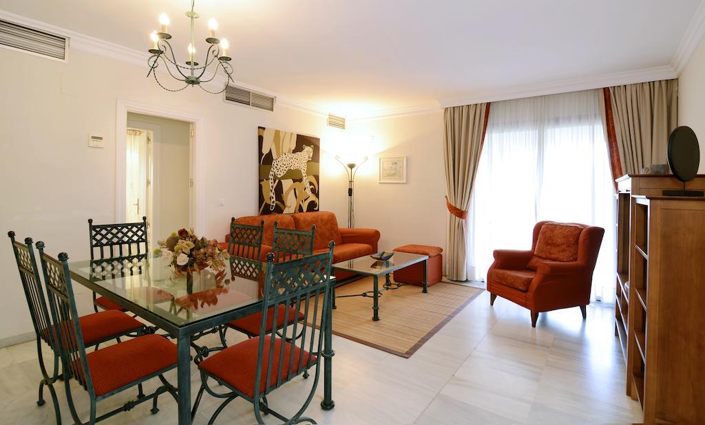 Apartament Club Jardines Del Puerto Marbella Zewnętrze zdjęcie