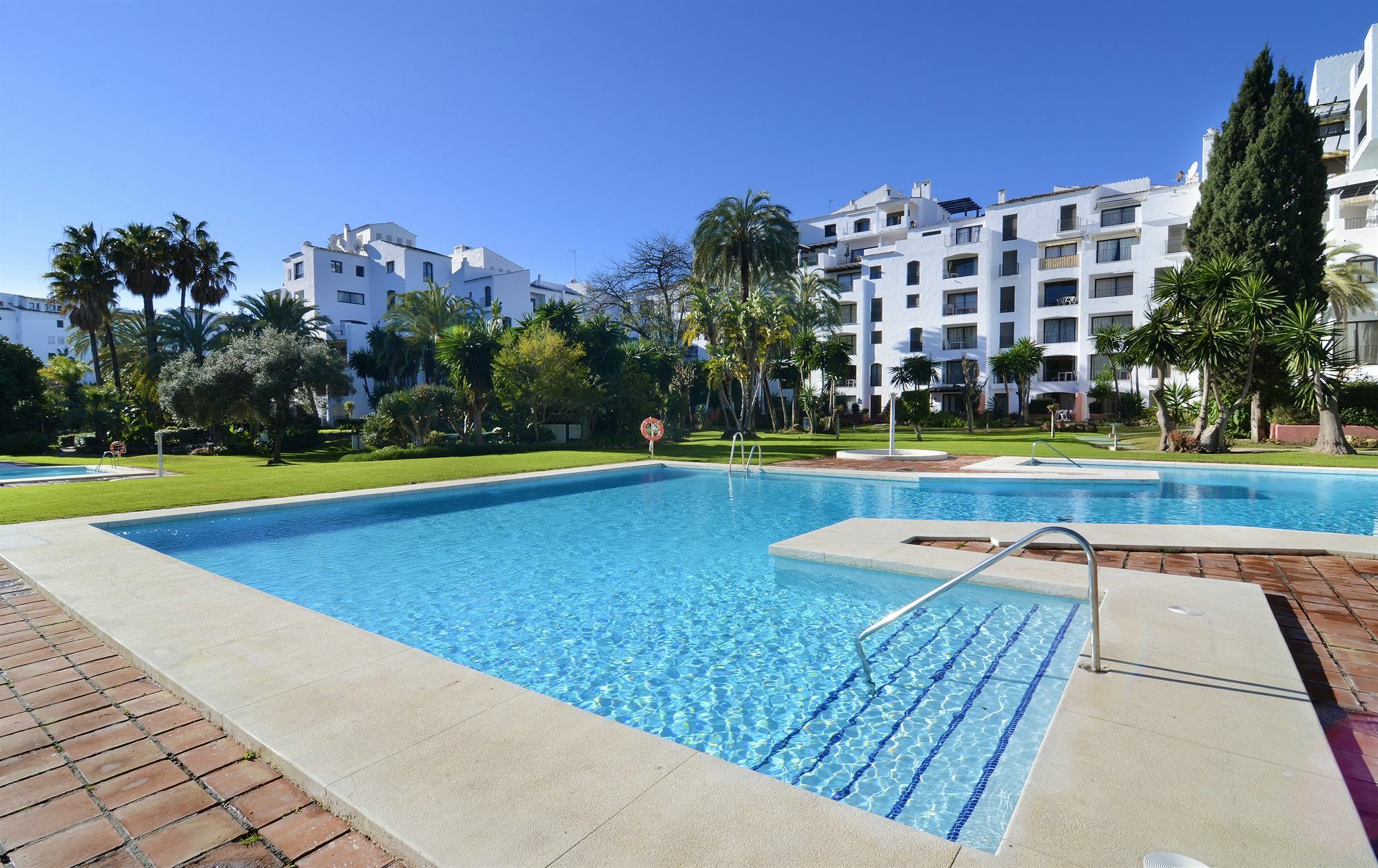 Apartament Club Jardines Del Puerto Marbella Zewnętrze zdjęcie